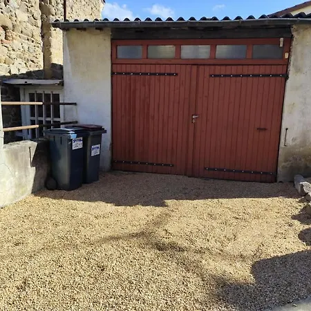 Maison Familiale En Auvergne